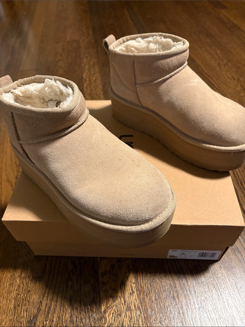 UGG Women's Short Platform Boot in Light Tan